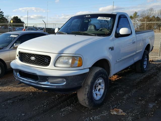 1FTRF18L7WNB21744 - 1998 FORD F150 WHITE photo 2