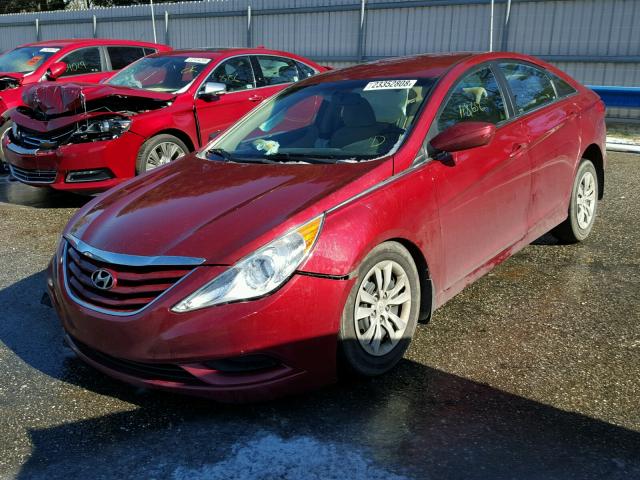 5NPEB4AC6BH276477 - 2011 HYUNDAI SONATA GLS RED photo 2