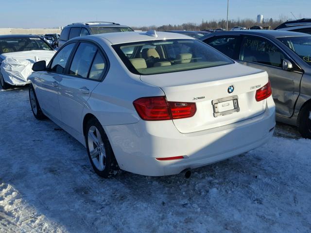 WBA3C3C57DF982302 - 2013 BMW 320 I WHITE photo 3