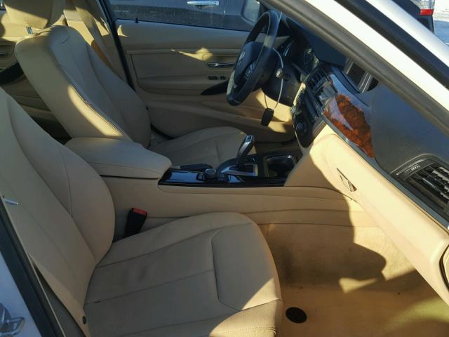 WBA3C3C57DF982302 - 2013 BMW 320 I WHITE photo 5