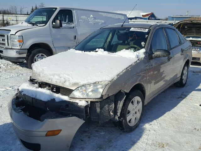 1FAFP34N36W256951 - 2006 FORD FOCUS ZX4 BEIGE photo 2