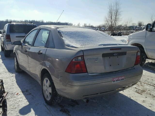 1FAFP34N36W256951 - 2006 FORD FOCUS ZX4 BEIGE photo 3