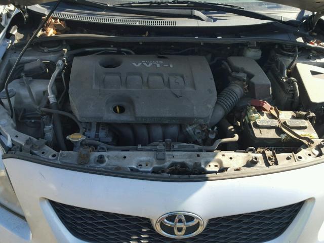 JTDBL40E599045463 - 2009 TOYOTA COROLLA BA SILVER photo 9