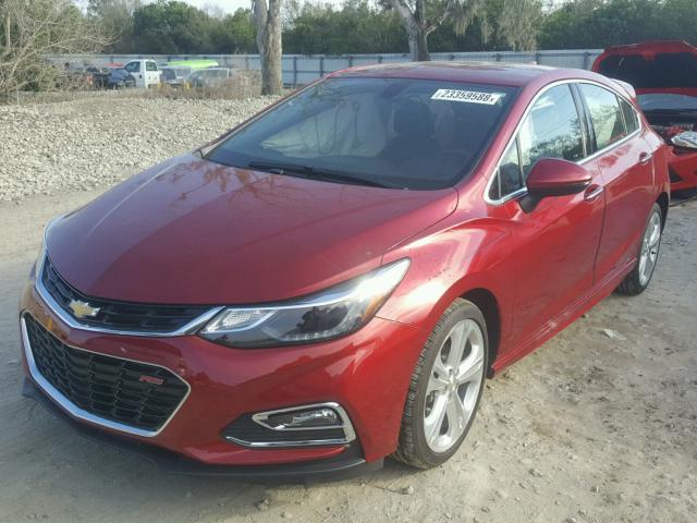 3G1BF6SM9HS553043 - 2017 CHEVROLET CRUZE PREM RED photo 2