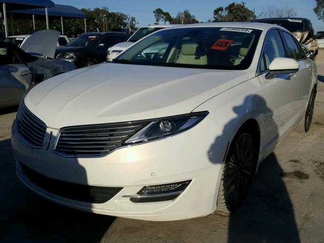 3LN6L2G96DR815497 - 2013 LINCOLN MKZ BEIGE photo 2