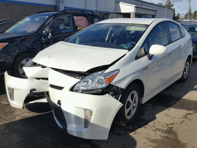 JTDKN3DU4D1627227 - 2013 TOYOTA PRIUS WHITE photo 2