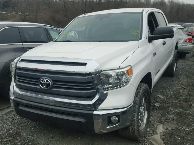 5TFEY5F18EX149279 - 2014 TOYOTA TUNDRA CRE WHITE photo 2