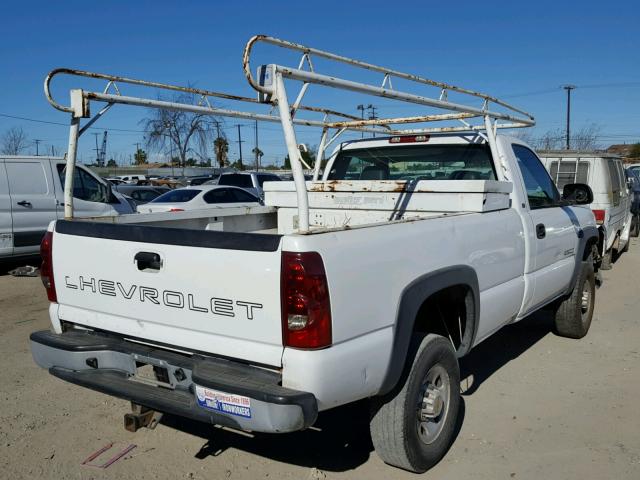 1GCHC24U73E296421 - 2003 CHEVROLET SILVERADO WHITE photo 4