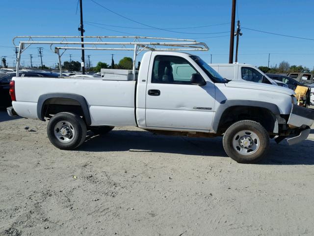 1GCHC24U73E296421 - 2003 CHEVROLET SILVERADO WHITE photo 9