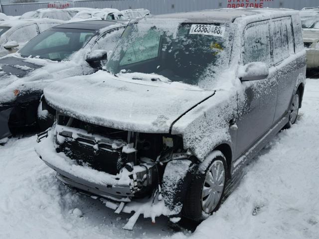 JTLKT324150213567 - 2005 TOYOTA SCION XB GRAY photo 2