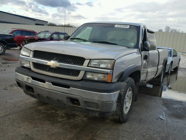 1GCEK19T65E113108 - 2005 CHEVROLET SILVERADO GRAY photo 2