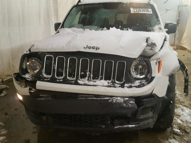 ZACCJBAB3HPF33018 - 2017 JEEP RENEGADE S თეთრი ფოტო 9