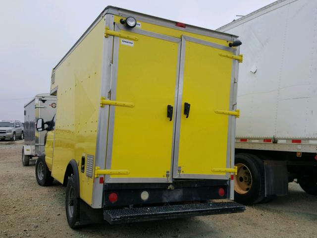 1FDSE3FL6BDA27319 - 2011 FORD ECONOLINE YELLOW photo 3