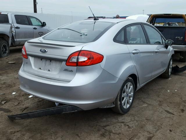 3FADP4BJ3CM153490 - 2012 FORD FIESTA SE SILVER photo 4