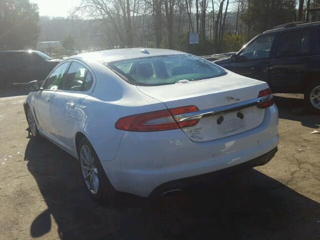 SAJWA0FB2CLS29851 - 2012 JAGUAR XF WHITE photo 3