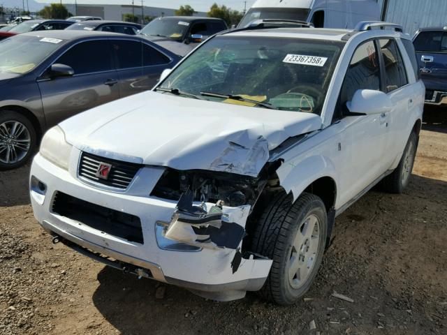 5GZCZ53447S857496 - 2007 SATURN VUE WHITE photo 2