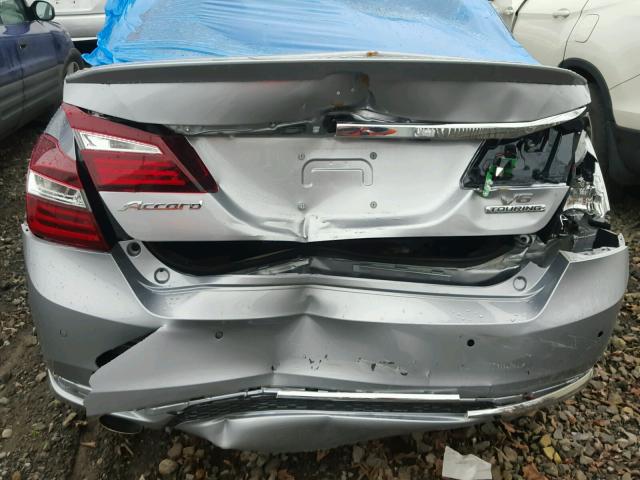 1HGCR3F96HA022019 - 2017 HONDA ACCORD TOU SILVER photo 9