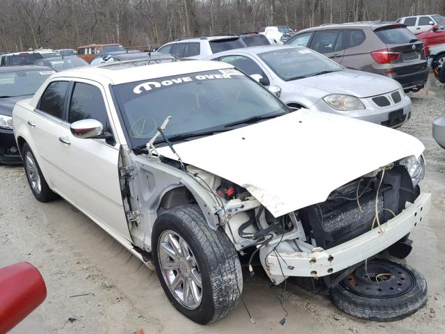 2C3AA63H85H595435 - 2005 CHRYSLER 300C CREAM photo 1