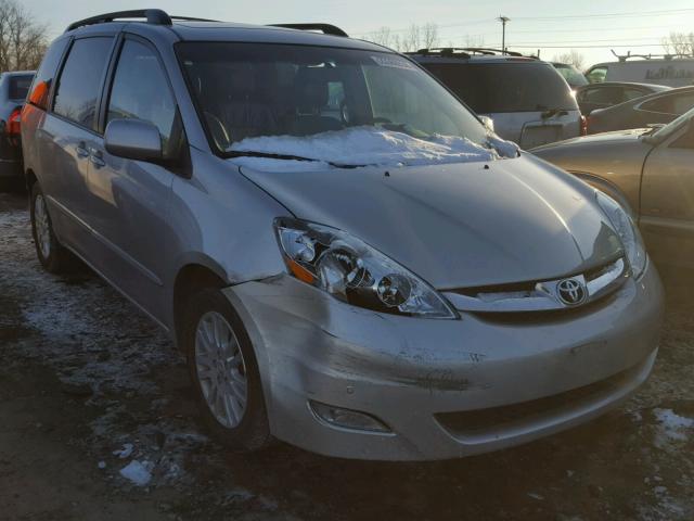 5TDZK22C28S156473 - 2008 TOYOTA SIENNA XLE SILVER photo 1