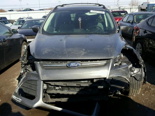 1FMCU0GX0EUC42576 - 2014 FORD ESCAPE SE GRAY photo 9