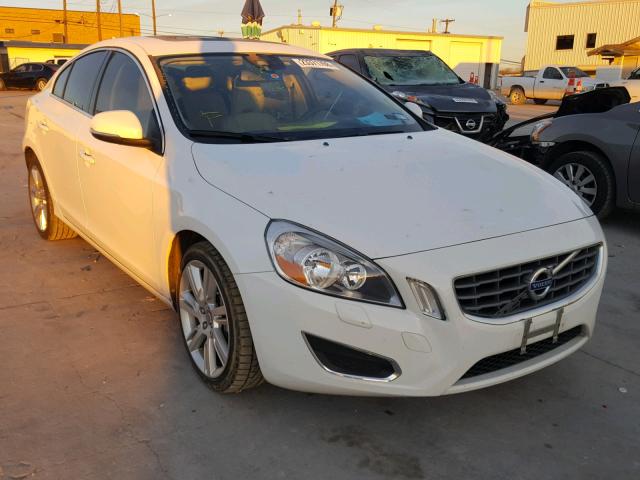 YV1622FS0C2042695 - 2012 VOLVO S60 T5 WHITE photo 1