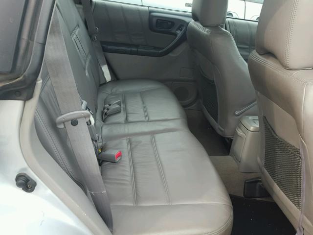 JF1SF65602H726880 - 2002 SUBARU FORESTER S 银色 照片 6