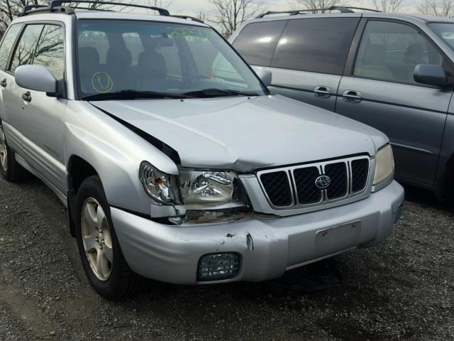 JF1SF65602H726880 - 2002 SUBARU FORESTER S 银色 照片 9
