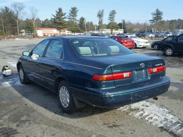 4T1BG22K6WU847469 - 1998 TOYOTA CAMRY CE GREEN photo 3