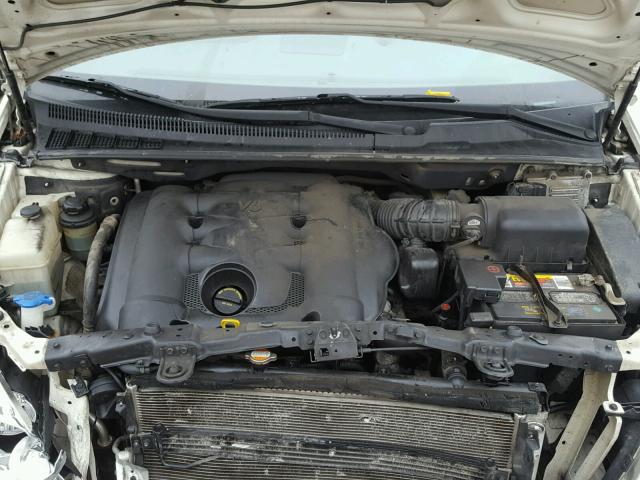KNDMB233596310765 - 2009 KIA SEDONA EX WHITE photo 7