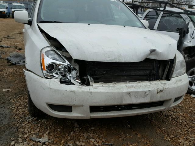 KNDMB233596310765 - 2009 KIA SEDONA EX WHITE photo 9