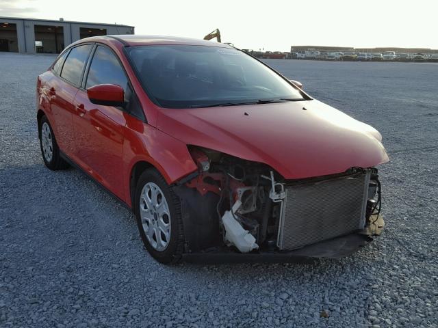 1FAHP3F24CL378565 - 2012 FORD FOCUS SE RED photo 1