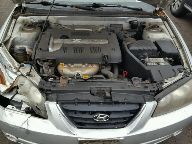 KMHDN46DX4U826451 - 2004 HYUNDAI ELANTRA GL SILVER photo 7