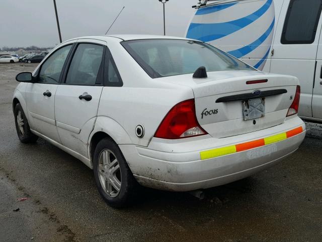 1FAFP34P51W266715 - 2001 FORD FOCUS SE WHITE photo 3