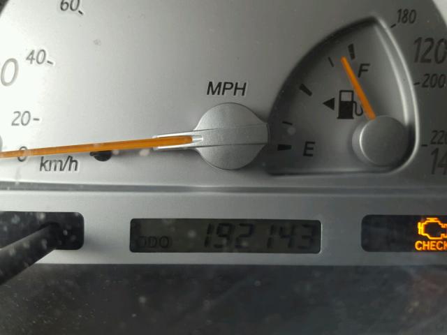 JTDBE30KX20003035 - 2002 TOYOTA CAMRY LE SILVER photo 8