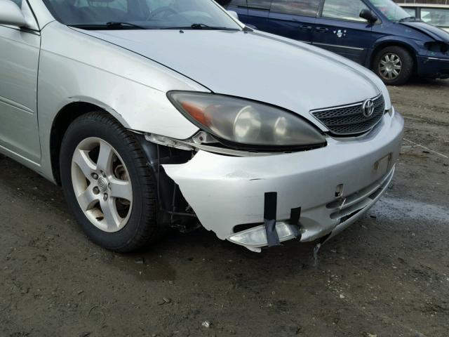 JTDBE30KX20003035 - 2002 TOYOTA CAMRY LE SILVER photo 9