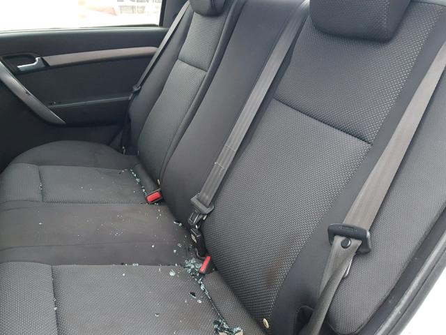 KL1TD56E59B358110 - 2009 CHEVROLET AVEO LS SILVER photo 6