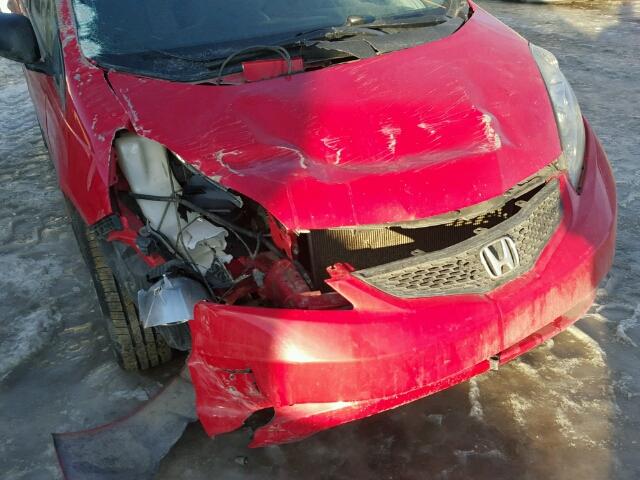 JHMGE87209S803607 - 2009 HONDA FIT RED photo 9