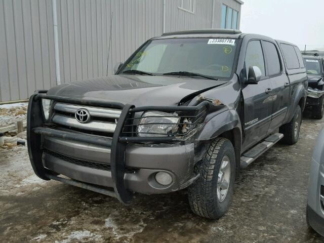 5TBDT44155S492038 - 2005 TOYOTA TUNDRA DOU GRAY photo 2