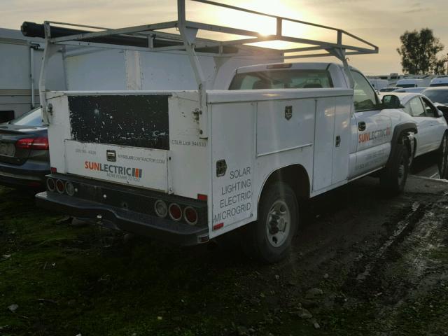 1GCHC24U16E111414 - 2006 CHEVROLET SILVERADO WHITE photo 4