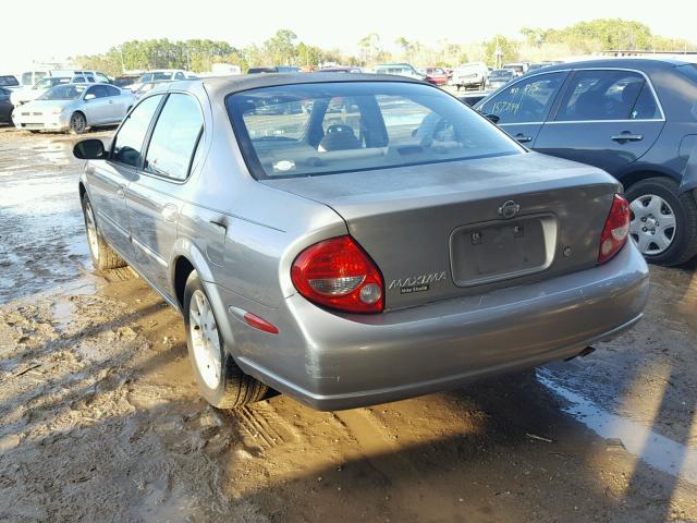 JN1CA31D11T823715 - 2001 NISSAN MAXIMA GXE SILVER photo 3