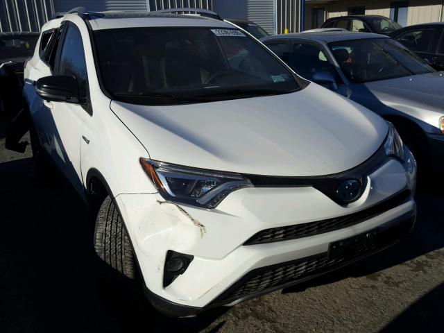 JTMJJREV4HD140065 - 2017 TOYOTA RAV4 HV SE WHITE photo 1