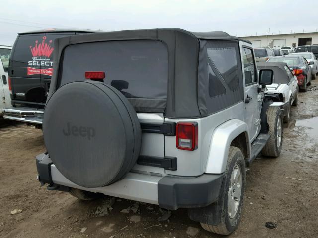 1J4AA5D18AL117403 - 2010 JEEP WRANGLER S 银色 照片 4