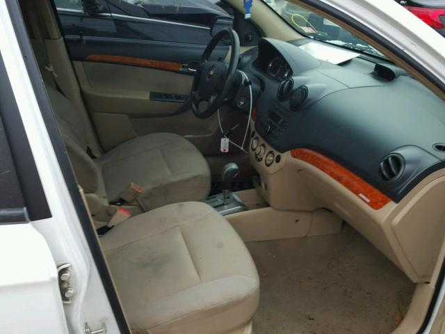 KL1TD56638B227295 - 2008 CHEVROLET AVEO BASE Beyaz fotoğraf 5