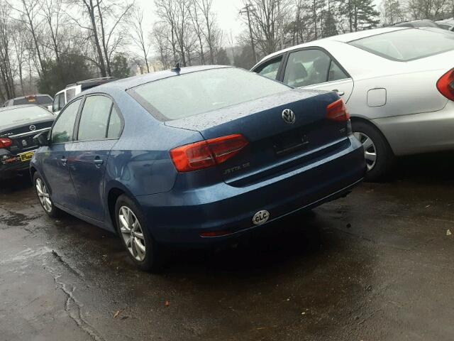 3VWD17AJXFM245972 - 2015 VOLKSWAGEN JETTA SE BLUE photo 3