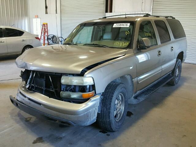 1GNEC16Z02J117820 - 2002 CHEVROLET SUBURBAN C TAN photo 2