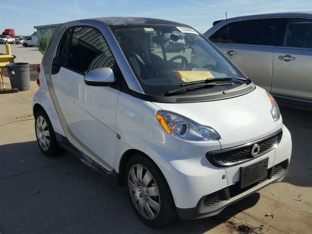 WMEEJ3BA5FK794230 - 2015 SMART FORTWO PUR TWO TONE photo 1