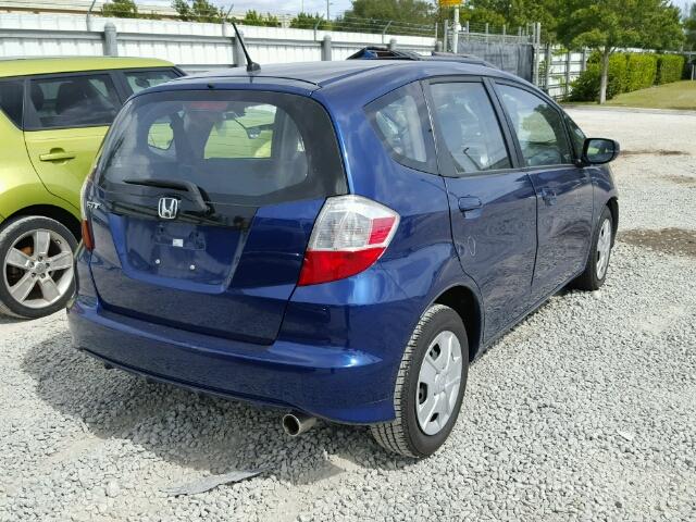 JHMGE8H35DC041899 - 2013 HONDA FIT BLUE photo 4