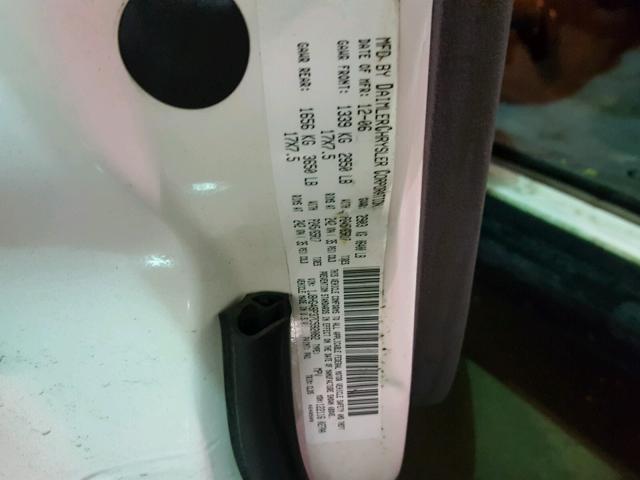 1J8HG48P37C592082 - 2007 JEEP COMMANDER WHITE photo 10