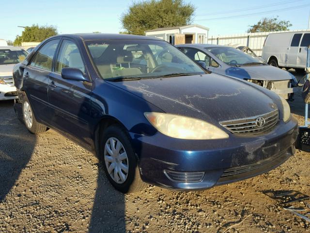 4T1BE32K45U010679 - 2005 TOYOTA CAMRY LE BLUE photo 1