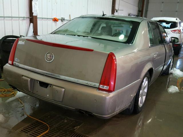 1G6KD57YX7U115586 - 2007 CADILLAC DTS TAN photo 4